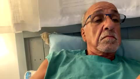 Snapshot of daddyweis chatting on 07/10/26, 03:00 daddyweis online show from 07/10/26, 03:00