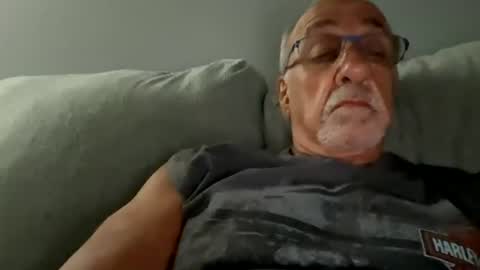 Snapshot of daddyweis chatting on 07/15/26, 02:28 daddyweis online show from 07/15/26, 02:28