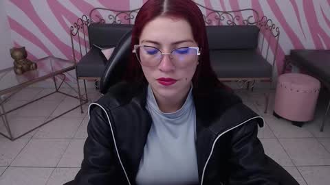 Snapshot of daffne_evans chatting on 11/20/25, 08:30 daffne evans online show from 11/20/25, 08:30