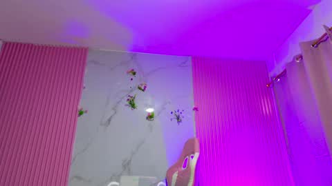 Dafne  online show from 05/15/26, 09:33