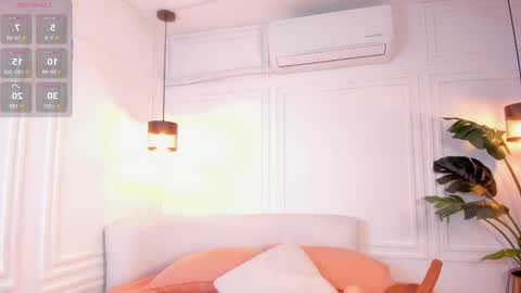 dafne_hillss online show from 03/19/26, 11:14