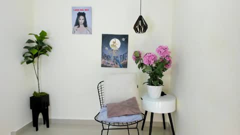 Snapshot of dafne_maroto chatting on 04/11/26, 03:05 Dafne online show from 04/11/26, 03:05