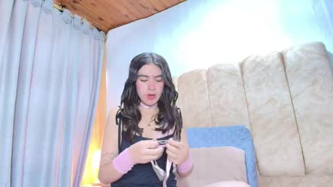 dafne_quenn online show from 02/08/26, 12:41