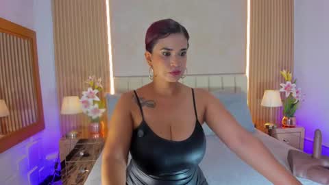 Snapshot of dafnecox chatting on 06/22/26, 11:07 dafnecox online show from 06/22/26, 11:07