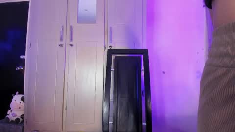 dafnezahira20 online show from 06/02/26, 02:46