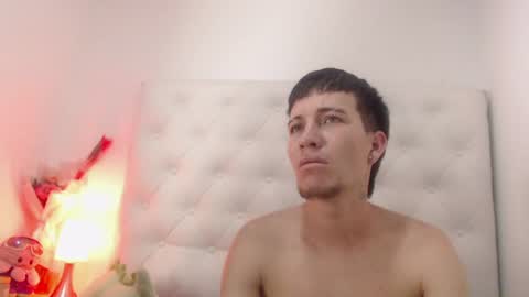 dafnne_and_thomas online show from 06/17/26, 03:09