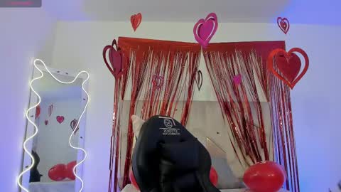 dahia  online show from 02/15/25, 03:31