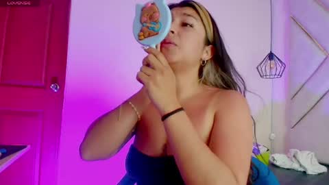 Dahiana  online show from 04/21/26, 12:33