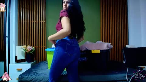 Snapshot of dahiana_spark chatting on 02/22/25, 07:25 Dahiana online show from 02/22/25, 07:25