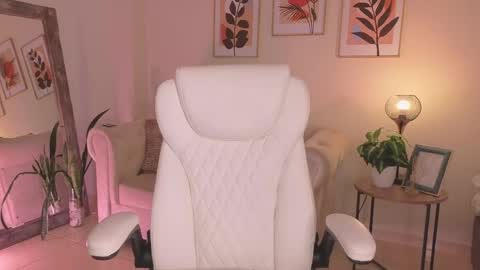 Dahiann Walcott online show from 05/11/26, 03:51
