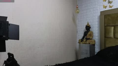Dahiana online show from 05/16/26, 11:42