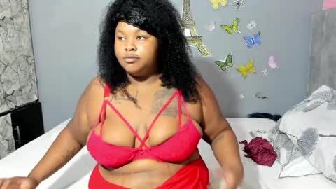 Snapshot of dahianajoss chatting on 02/18/25, 12:39 Ebony Sex Dahian online show from 02/18/25, 12:39