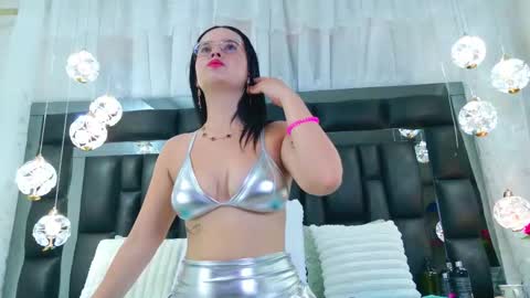 Dahiana online show from 09/20/25, 11:55