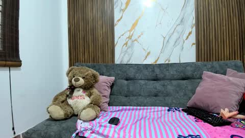 Snapshot of dahianaroa chatting on 02/25/26, 12:59 dahianaroa online show from 02/25/26, 12:59