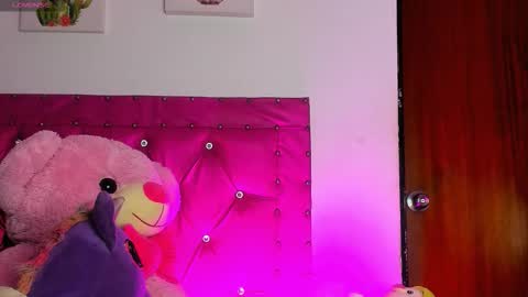    online show from 09/11/25, 08:03