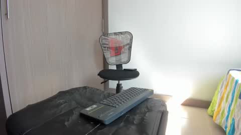 dahianna_27 online show from 01/13/25, 02:32