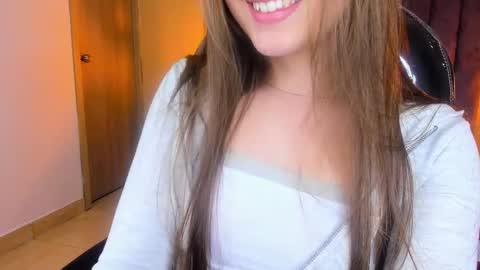 Dahlia online show from 11/18/25, 06:07