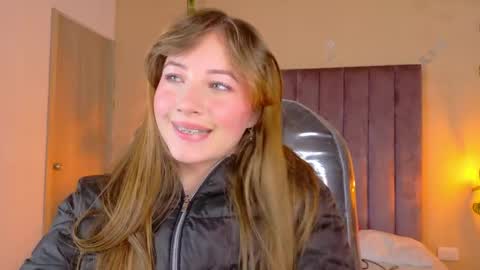 Dahlia online show from 04/11/26, 07:45