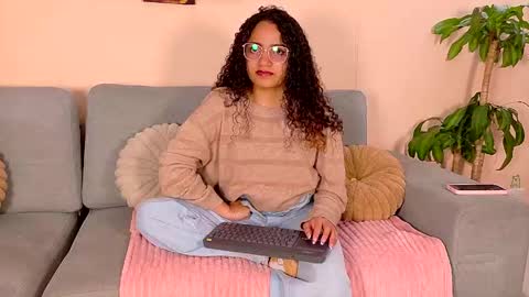 Dahli online show from 05/06/26, 02:29