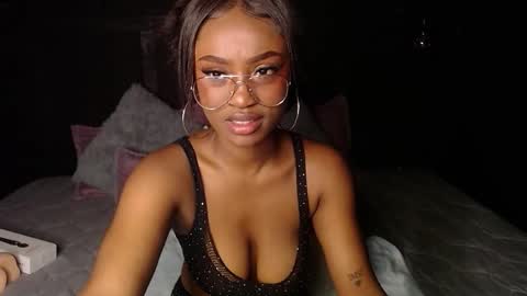 DAHYAN online show from 11/15/25, 02:35