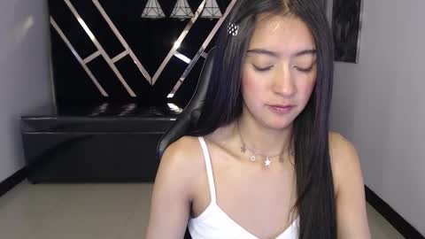 Snapshot of dahyan_ch chatting on 10/10/25, 04:39 dahyan_ch online show from 10/10/25, 04:39