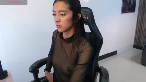 Snapshot of dahyan_ch chatting on 11/25/25, 05:13 dahyan_ch online show from 11/25/25, 05:13