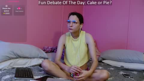 Snapshot of dainty_heart chatting on 05/21/26, 04:41 online show from 05/21/26, 04:41