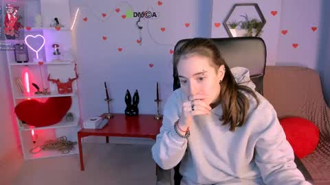 daisy online show from 04/05/26, 07:11