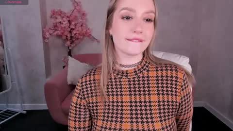 Viickie online show from 03/26/26, 09:37