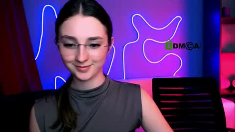 Little Di online show from 06/13/26, 09:35