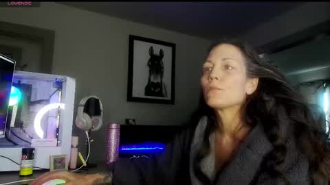 Daisy online show from 01/12/26, 02:55