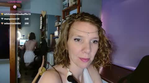 daisy_lovely online show from 11/19/25, 04:23