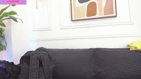 Snapshot of daisy_price chatting on 10/28/25, 11:14 Daisy Price online show from 10/28/25, 11:14