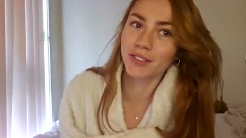 Daisy online show from 07/07/26, 02:36