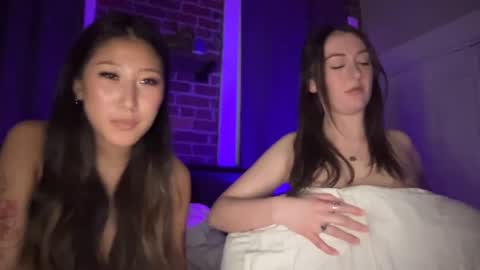 Snapshot of daisykimvip chatting on 02/10/25, 06:42 Daisy Kim online show from 02/10/25, 06:42