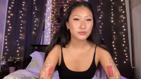 Snapshot of daisykimvip chatting on 02/22/25, 03:12 Daisy Kim online show from 02/22/25, 03:12