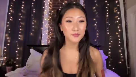 Snapshot of daisykimvip chatting on 03/01/25, 02:15 Daisy Kim online show from 03/01/25, 02:15