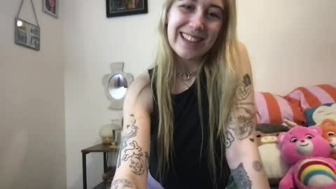 daisymynx online show from 03/25/26, 12:27