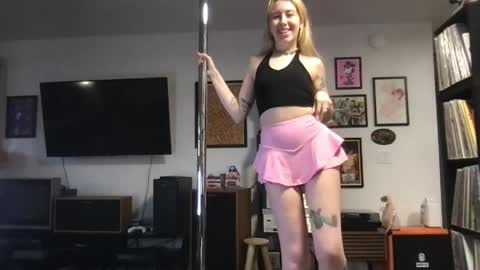 daisymynx online show from 04/13/26, 02:17