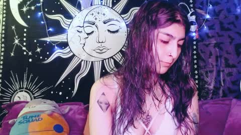 Snapshot of dak_7 chatting on 12/07/24, 04:42 -- -- help me reach 100 hands up online show from 12/07/24, 04:42