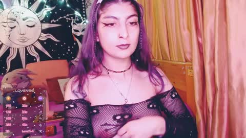 Snapshot of dak_7 chatting on 01/07/25, 12:13 -- -- help me reach 100 hands up online show from 01/07/25, 12:13