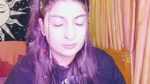 Snapshot of dak_7 chatting on 01/12/25, 08:14 -- -- help me reach 100 hands up online show from 01/12/25, 08:14