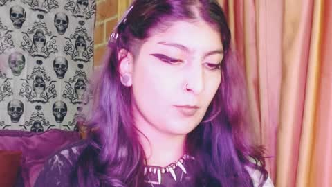 Snapshot of dak_7 chatting on 02/08/25, 06:12 -- -- help me reach 100 hands up online show from 02/08/25, 06:12