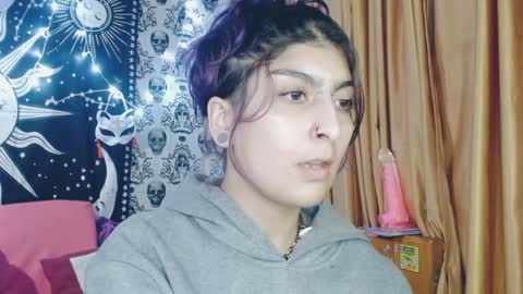 Snapshot of dak_7 chatting on 02/09/25, 03:32 -- -- help me reach 100 hands up online show from 02/09/25, 03:32