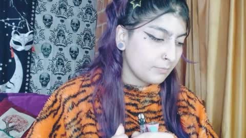 Snapshot of dak_7 chatting on 02/21/25, 05:46 -- -- help me reach 100 hands up online show from 02/21/25, 05:46