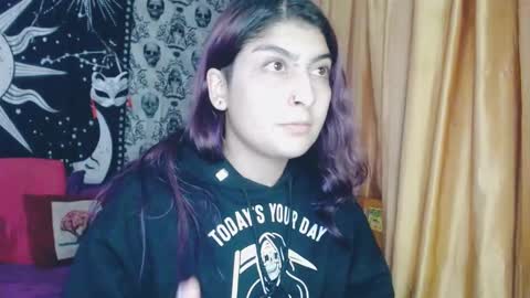 Snapshot of dak_7 chatting on 02/25/25, 01:20 -- -- help me reach 100 hands up online show from 02/25/25, 01:20