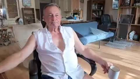 dakit online show from 04/25/26, 02:58