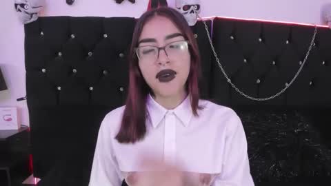 dakitty_moon online show from 02/19/25, 04:00