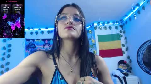 Snapshot of dakkohott chatting on 12/17/25, 07:03 Dakko online show from 12/17/25, 07:03