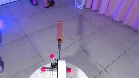 VALENTINA  online show from 05/25/26, 07:47